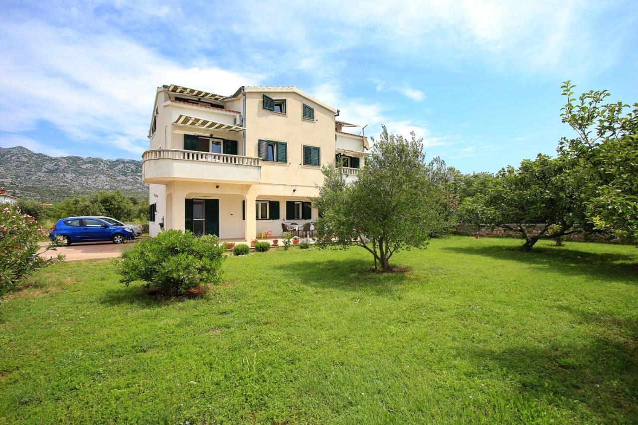 Apartments Vila Ana Seline Bagian luar foto