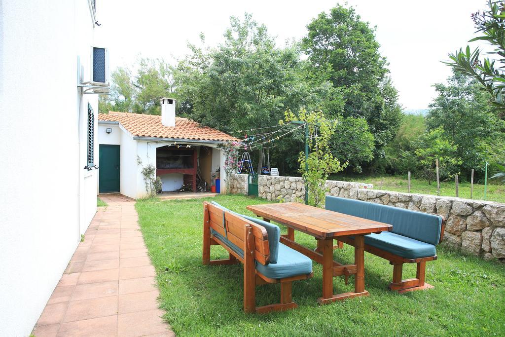 Apartments Vila Ana Seline Bagian luar foto