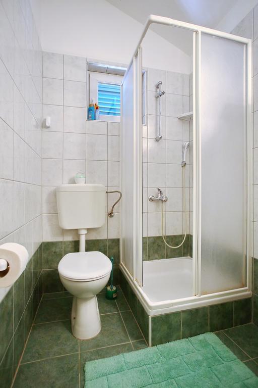 Apartments Vila Ana Seline Bagian luar foto
